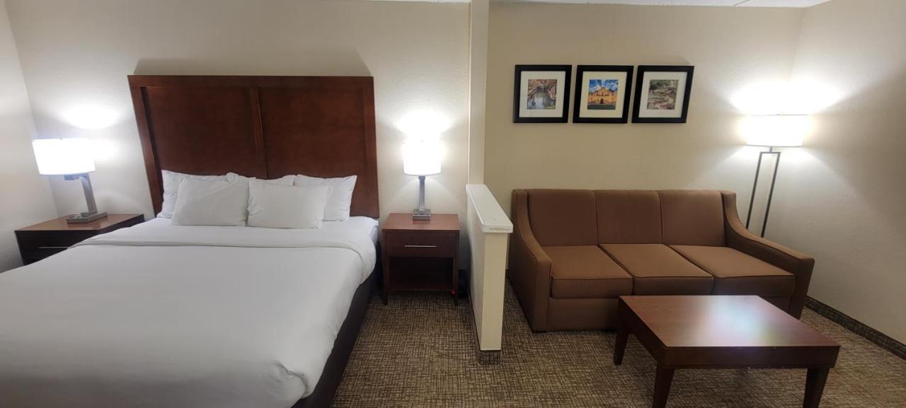 Spark By Hilton San Antonio Airport מראה חיצוני תמונה